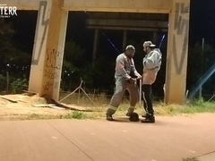Motorcyclist watches employee urinating, returns and offers a fellatio