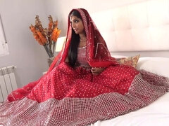 Grote mammen, Brijd, Indisch, Mager, Tatoeage