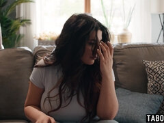 Grosse bite, Brunette brune, Plantureuse, Rondelette, Femme couguar, Gorge profonde, En levrette, Maman