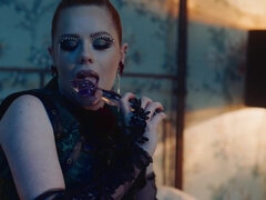 Anal, Lamer culo, Verga grande, Británico, Corridas faciales, Atragantadas, Masturbación, Tetas naturales