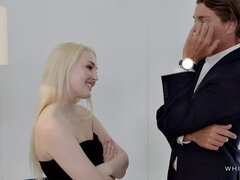 In den arsch, Grosser arsch, Blondine, Tschechisch, Fingern, Masturbation, Titten