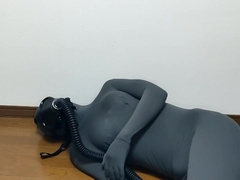 Thick Zentai Is Difficult To Wear In Layers And Gas Mask Breathing Control
