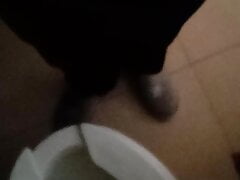 Young BOY pissing, VERY HOT)))