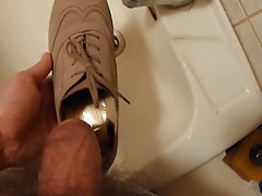 Piss in wifes lace-up high heel shoe