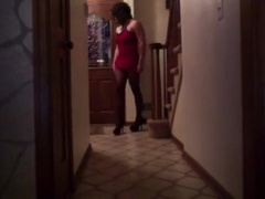 CD Ashlee waiting for pizza delivery in her high heels! 3
