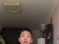 西装帅哥飞机潮喷最后射精