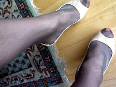 Cumshot with 2 dilators deep inside my urthra .mpg