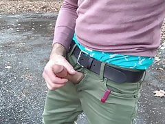 Public Quick jerk and cum shot