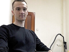 Bubble butt hottie shows great flexibility during anal