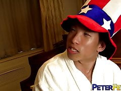PETERFEVER Hunk Asian Gold Sucked Off Before Fucking Twink