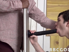 Black guy is here to bang his young paramour sans a condom fashion