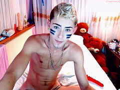Bubble culo lad Danny's webcam show