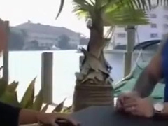 Zeb Atlas se tape des minets