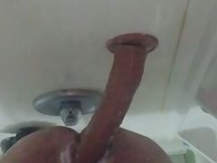 Jarmus with a deep dildo in the shower quickie
