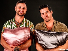 Strong males pose very hot in the ultimate anal kinks