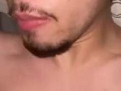 Fights to take monster trunk