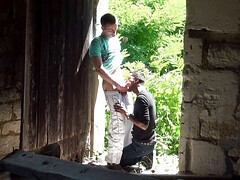 Straight guy sucked by ebony in exhib outdoor place