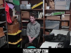 dude thief plunged by the security officer