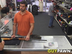 Pawnee rides cock to avoid walking out of the shop broke
