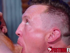 Hunk sub Lain Kross gets rewarded after offering his delicious hole