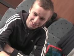 Caravan Folks Venture - Cliff Douglas