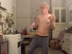 TWINK IS ALWAYS HUNGRY FOR RAW COCK