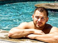 Intense bareback scene with Chase & Kellin