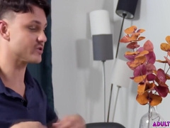 Its Hard Jerking Off With A Broken Wrist. My Friend Not Only Gives Me A Helping Hand, But A Helping Mouth Too! 6 Min - Enzo Muller And Gay Porn