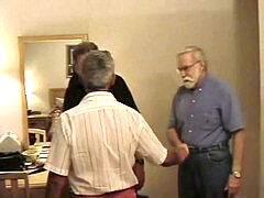 Daddies Consumes a Top