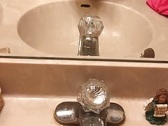 Sink squirt