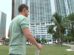 Satisfying Oral Job With A Hot Hunk - Homo Action!