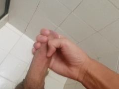 Qué Calorr, Paja Casera En El Baño (me Vengo Deli)