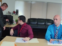 Kinky manager wags his ginormous salami in his workers face