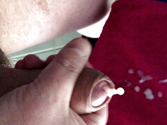 Pedro Solo does not care about everything and likes to spit in hot weather