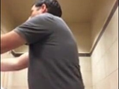 White Manager Pounds Black Theif In Restroom 6