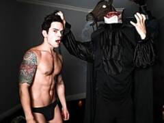 Michael Del Ray, Dakota Payne in a hilarious Halloween pron vid