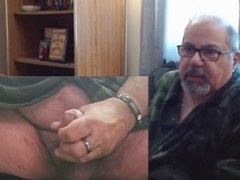 Amateur grandpa bear having a solo wank session