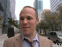 Guy Luvs To Gargle Bone