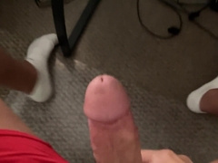 Super-cute stream trickles out after weeklong buildup