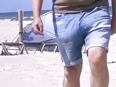 A Bulging Daddy at the Beach