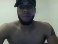 He looks like Michael Ealy from the Barbershop movie ( 1)