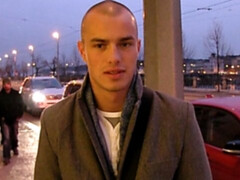 Bald dude bottoming for his big-dicked new lover