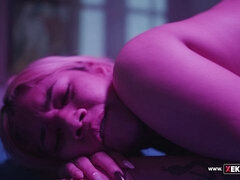 Magnificent baby doll - mejor amigo video - Xekeko