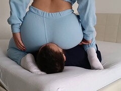 Mooie dikke vrouwen, Mollig, Scheten, Dominante vrouw