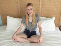 18 ans, Amateur, Américain, Chambre à dormir, Sucer une bite, Hôtel, Adolescente, Nénés