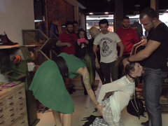 Noire, Bondage, Queue, Double pénétration, Douleur, Fête, Rugueux, Voyeur