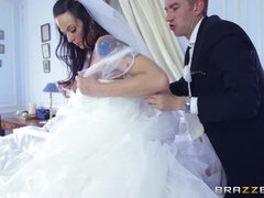 Horny bride Simony Diamond crazy porn video