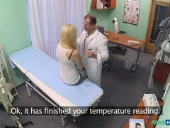 Amateur, Sucer une bite, En levrette, Doigter, Léchez, Infirmière, Douleur, Uniforme