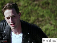 Красивые, Большой член, Минет, Брюнетки, Глубокая глотка, Эротика, В первый раз, Девственница