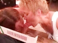 Enthousiasteling, Pijpbeurt, Vingeren, Rijpe lesbienne, Moeder die ik wil neuken, Kut duiken, Swinger, Trio